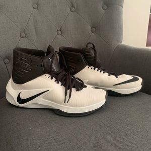 Women’s Nike Basketball Shoe